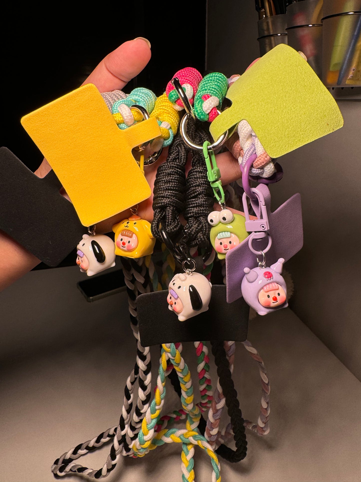 Crossbody phone lanyard