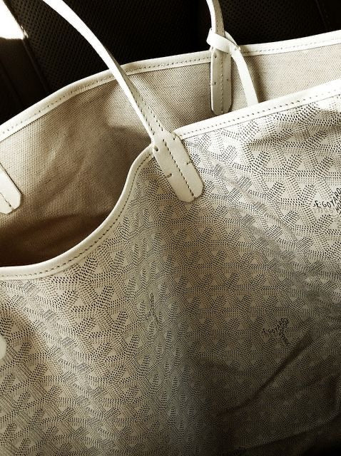Goyard Medium tote beige