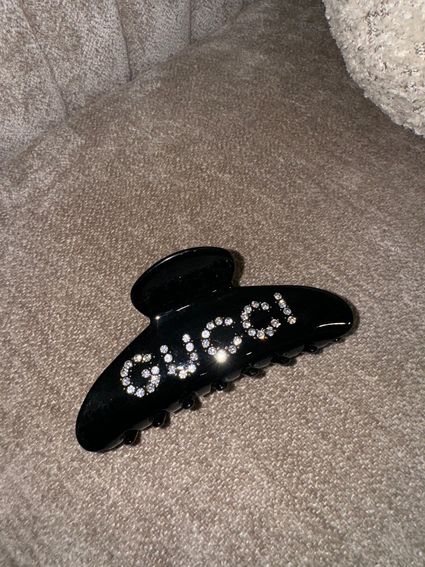 Gucci rinestone claw