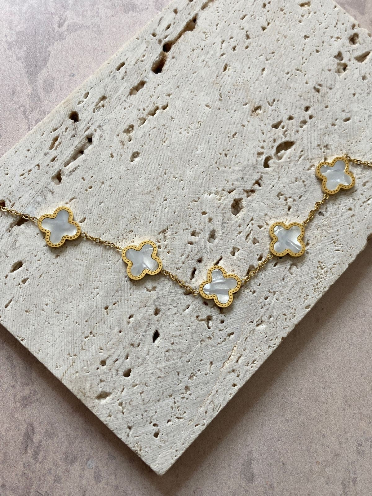 Clover necklace & bracelet set