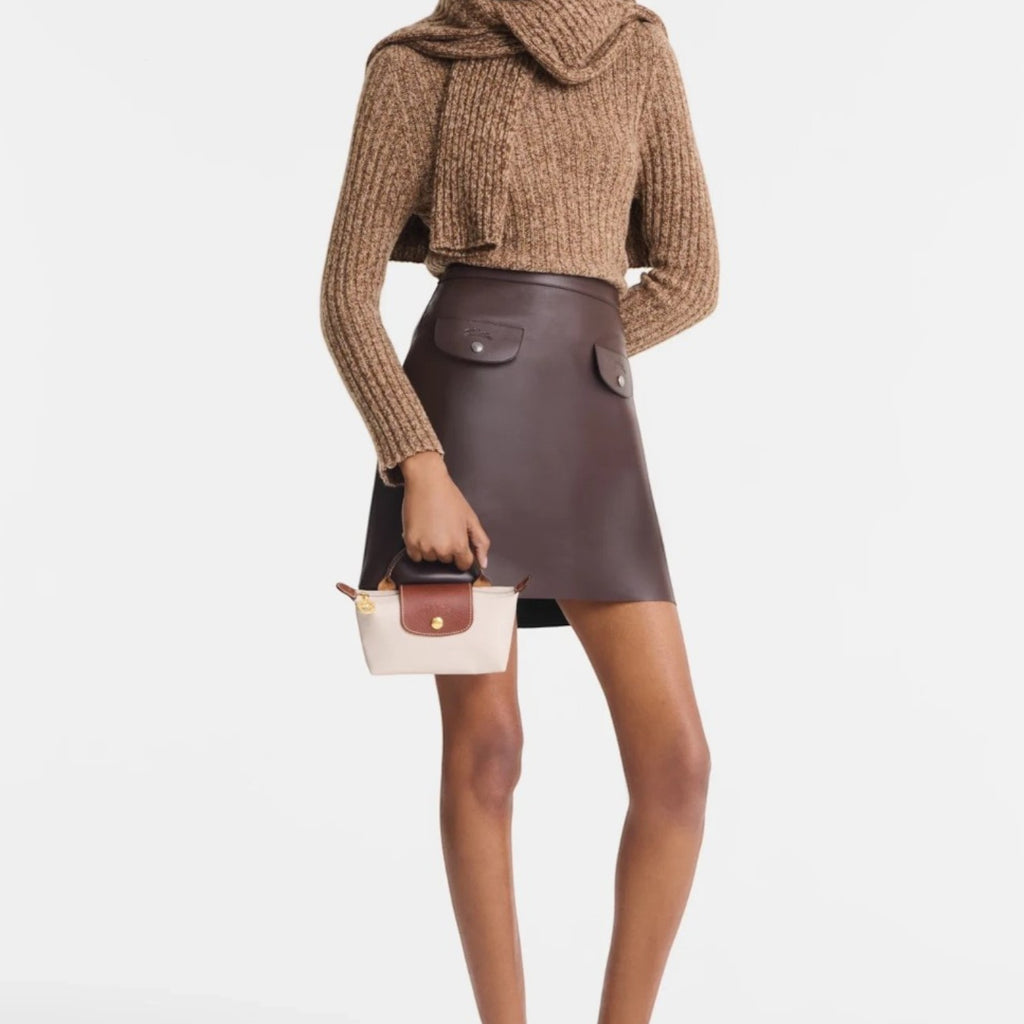 Long champ POUCH WITH HANDLE
Paper - Recycled Canvas