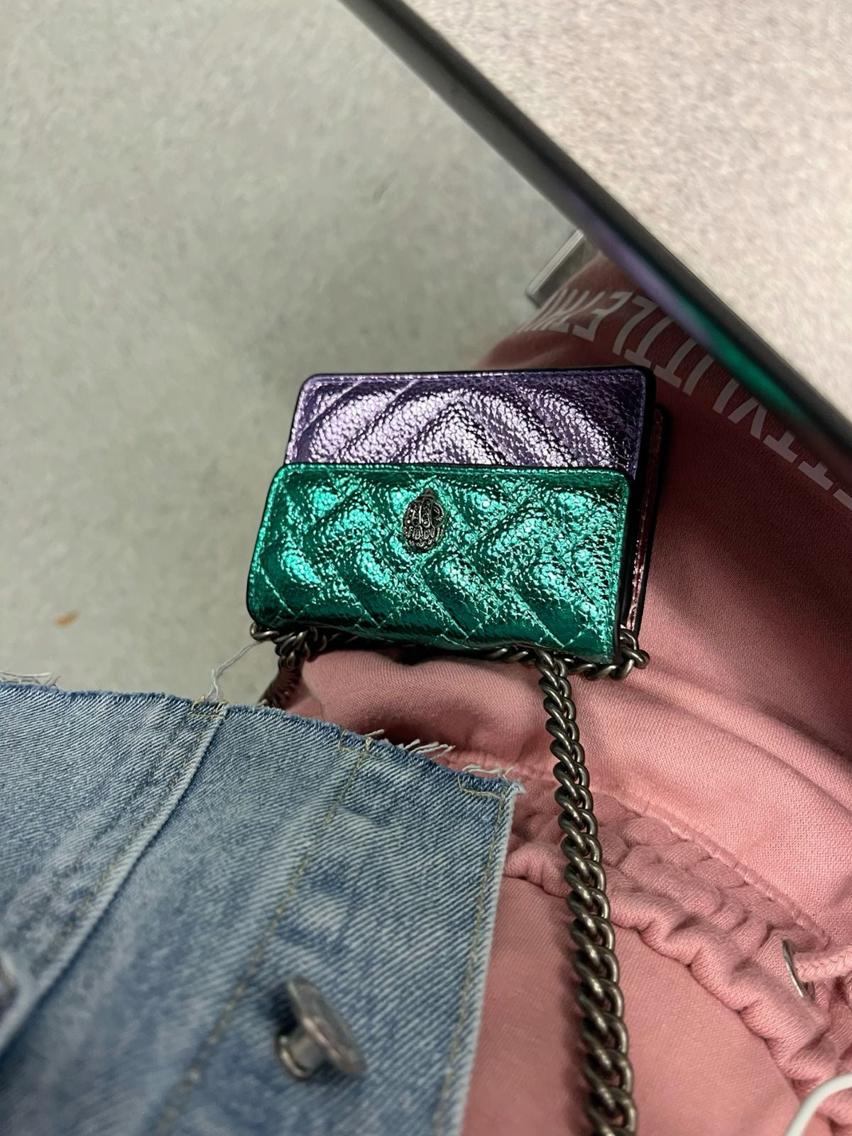 KURT GEIGER
Micro Kensington Crossbody Bag