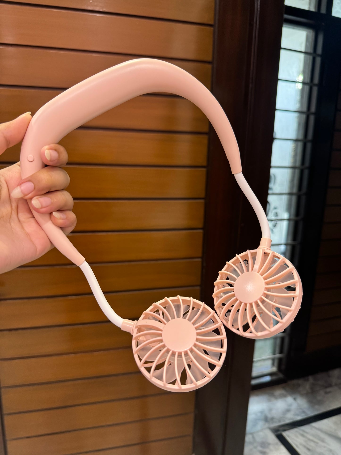 Portable Hand-Free Neck Hanging Rechargeable Fan