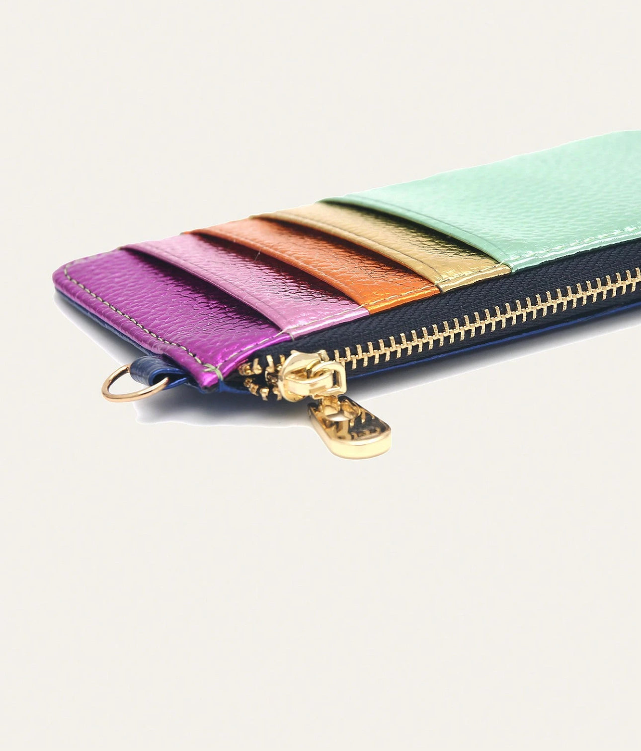 Metallic sling wallet ✨