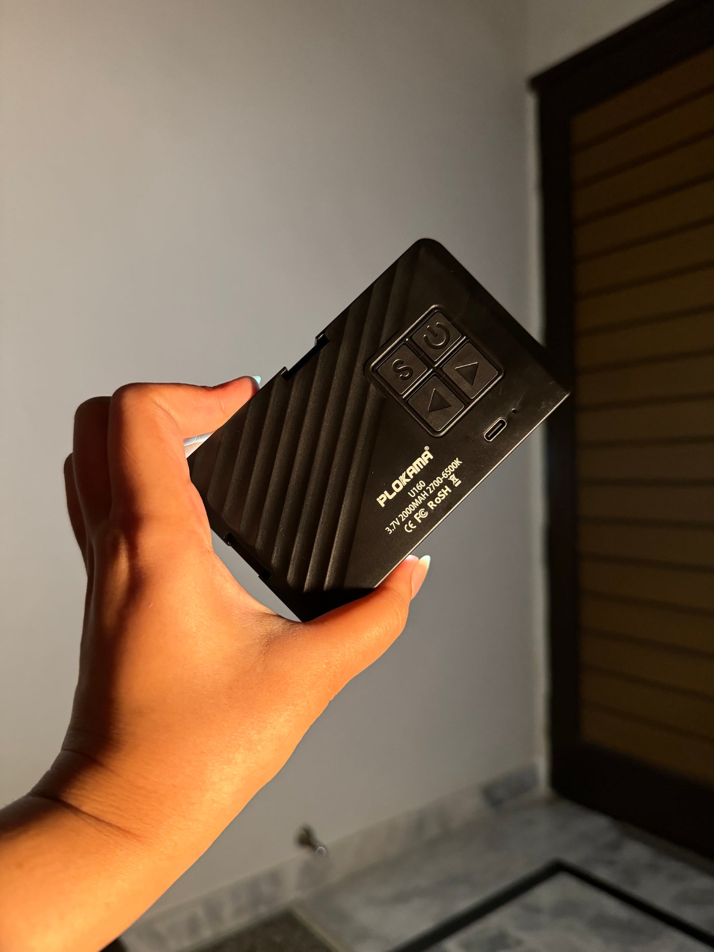 Polkama phone LED