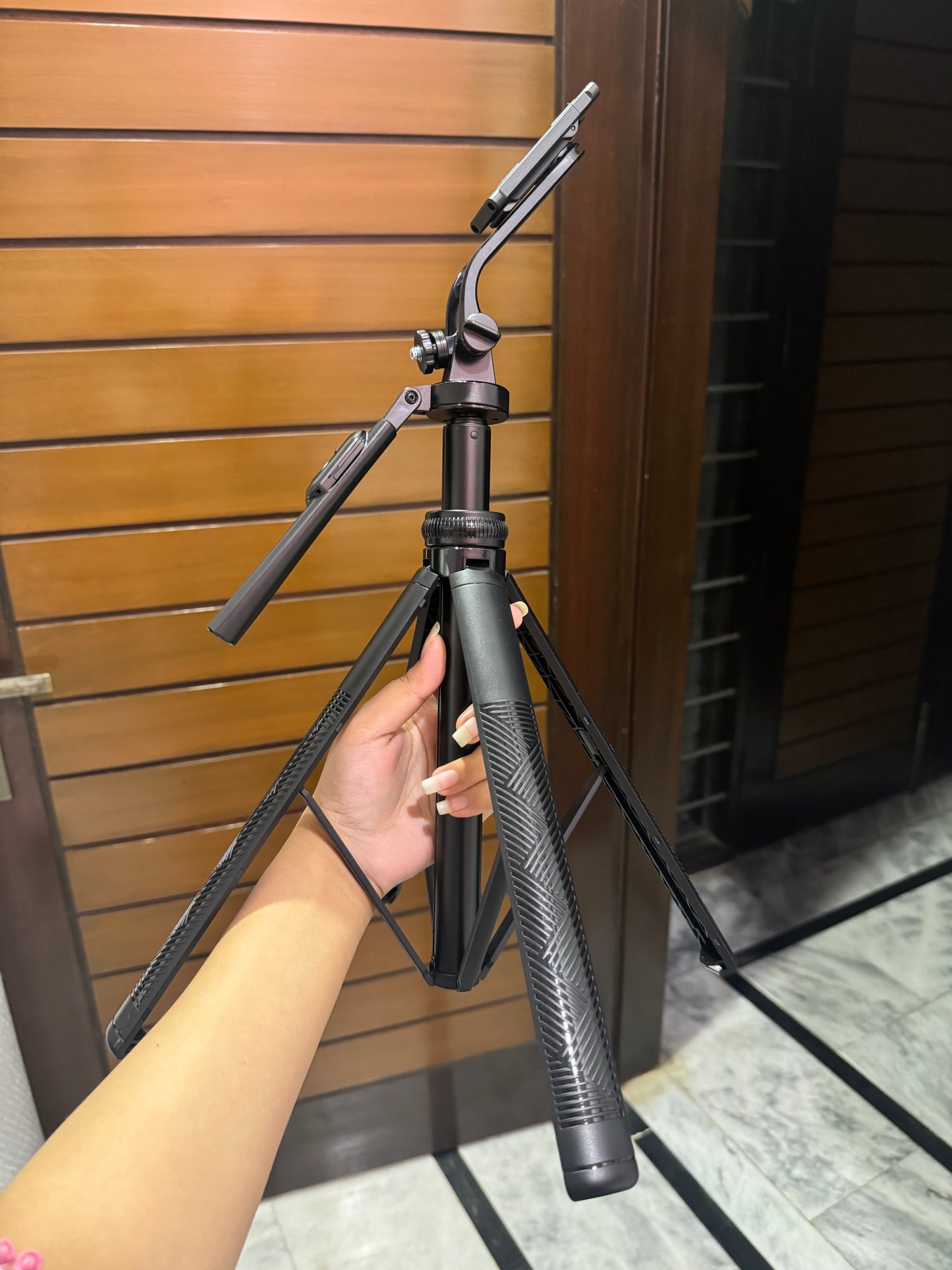 Multi Functinal Quadrapod C18