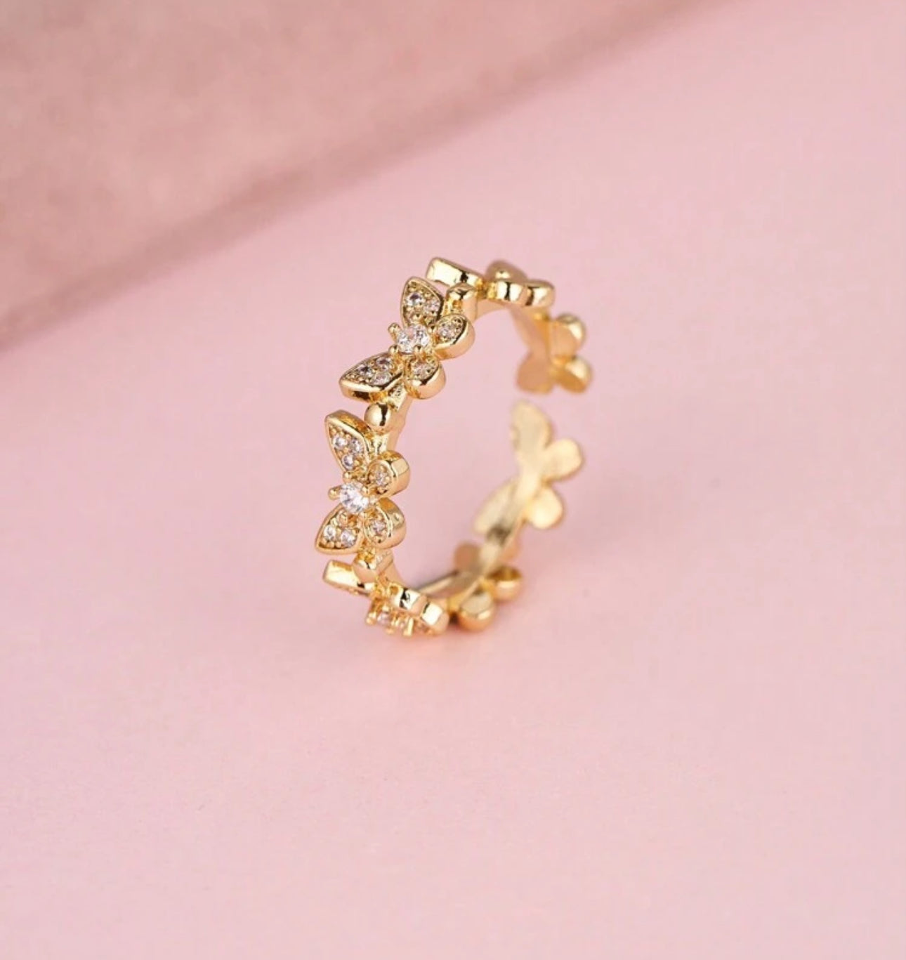 Butterfly ring