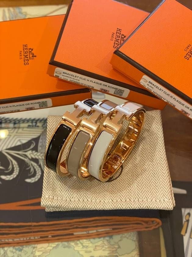 Hermes cuff