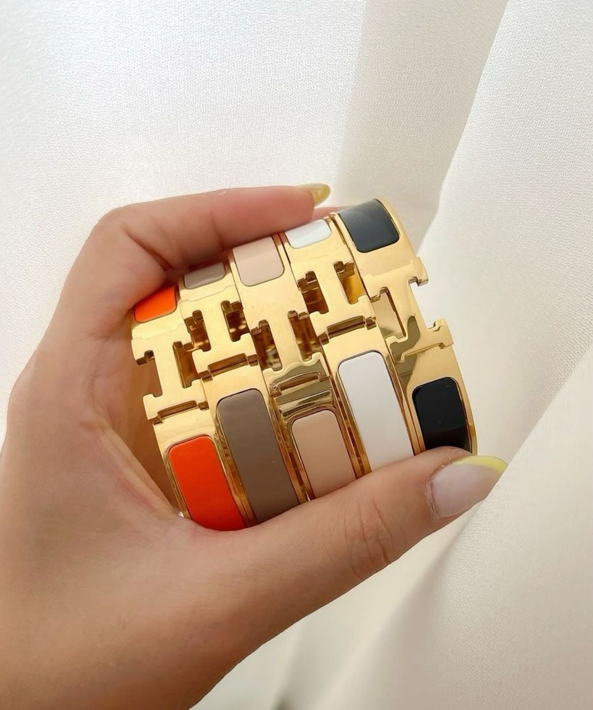 Hermes cuff