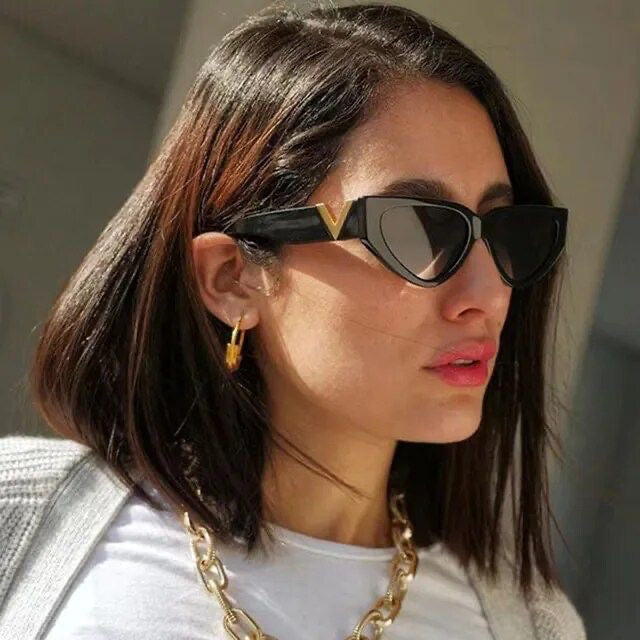 Valentino frames