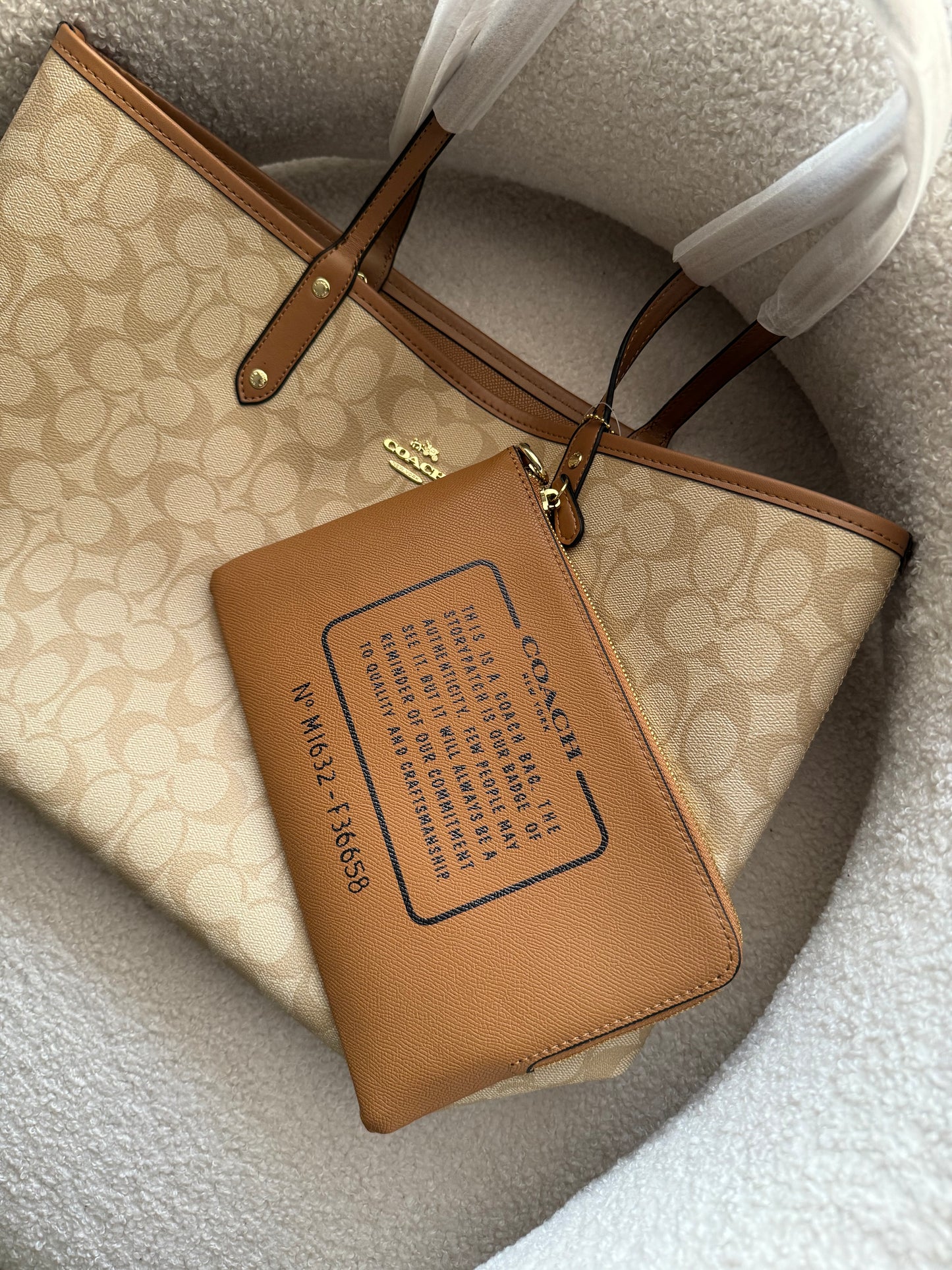 Coach reversible city tote 👜