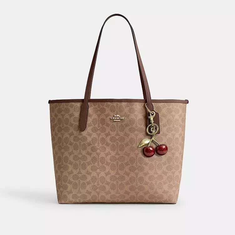 Coach City Tote Bag
In Signature Canvas