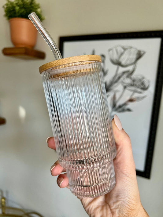 Ribbed Glass with lid & straw