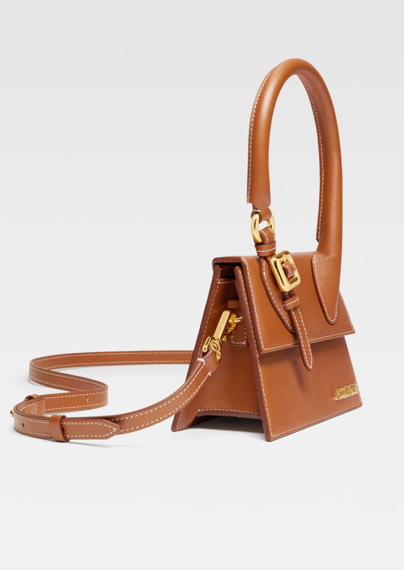 JACQUEMUS The medium Chiquito with buckle