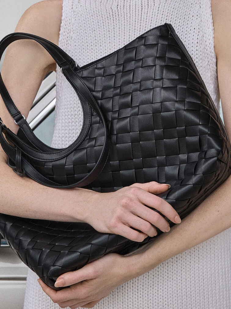 CHARLES & KEITH 
Ivette Woven Tote Bag - Noir