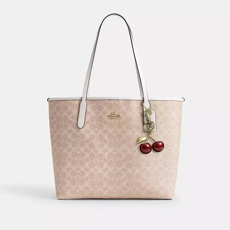 Coach City Tote Bag
In Signature Canvas