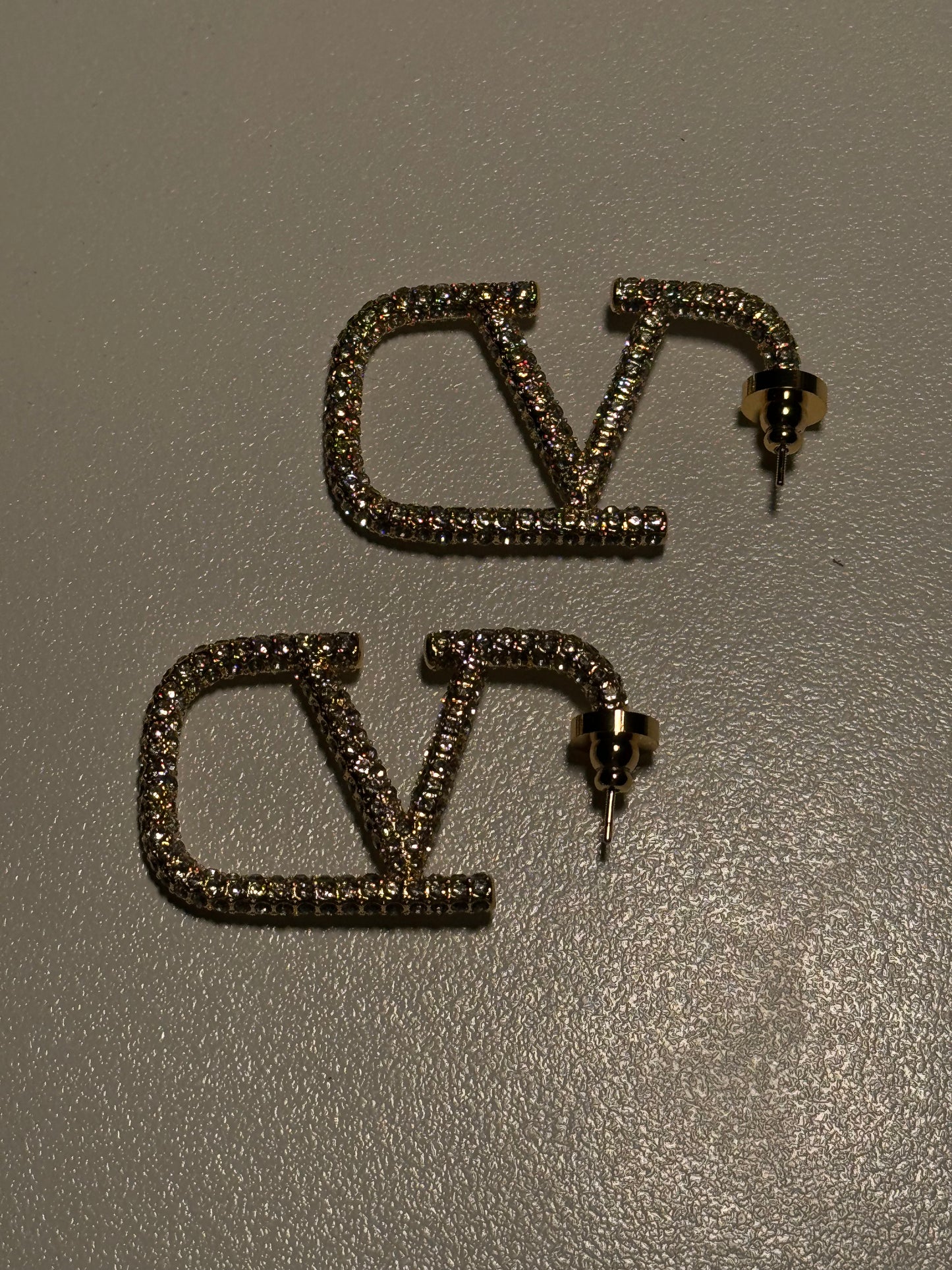 VALENTINO GARAVANI
Valentino Garavani VLOGO Signature Swarovski® Earrings in Metal