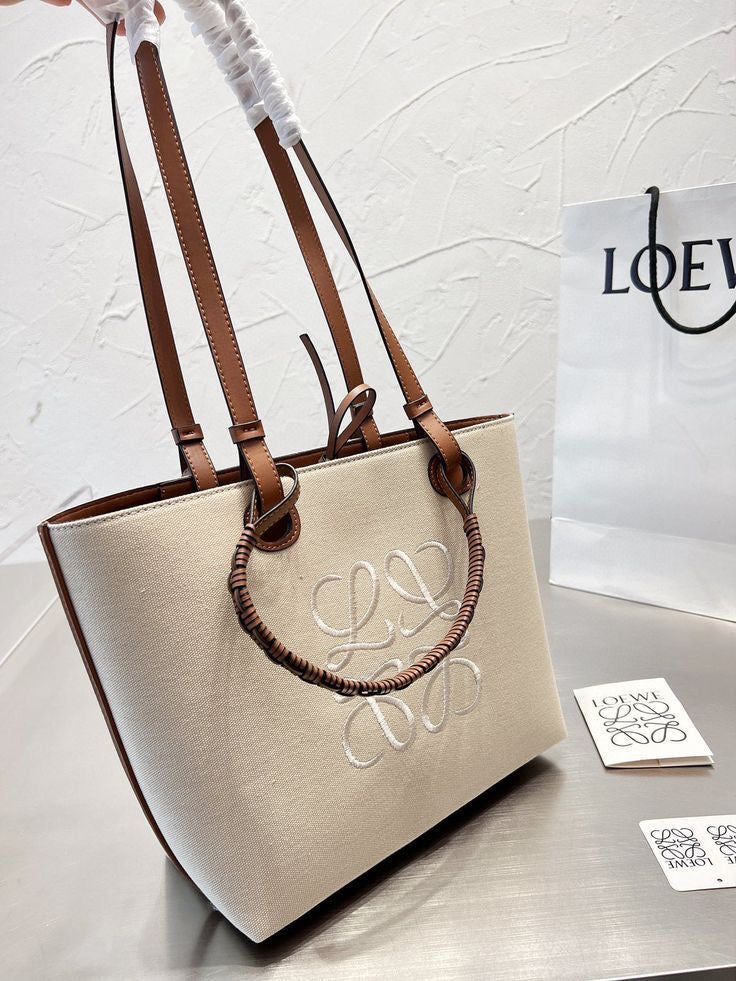 Loewe tote