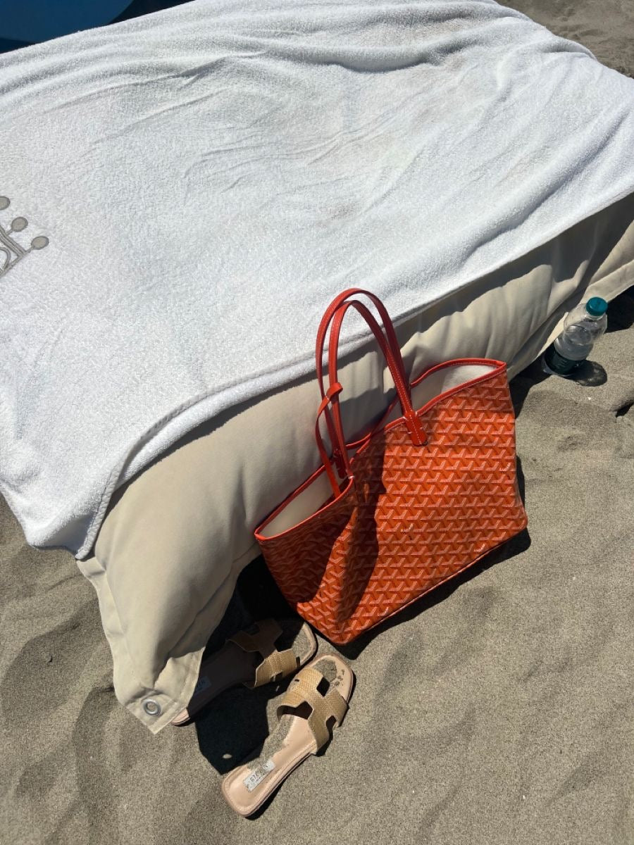 Goyard Medium tote orange