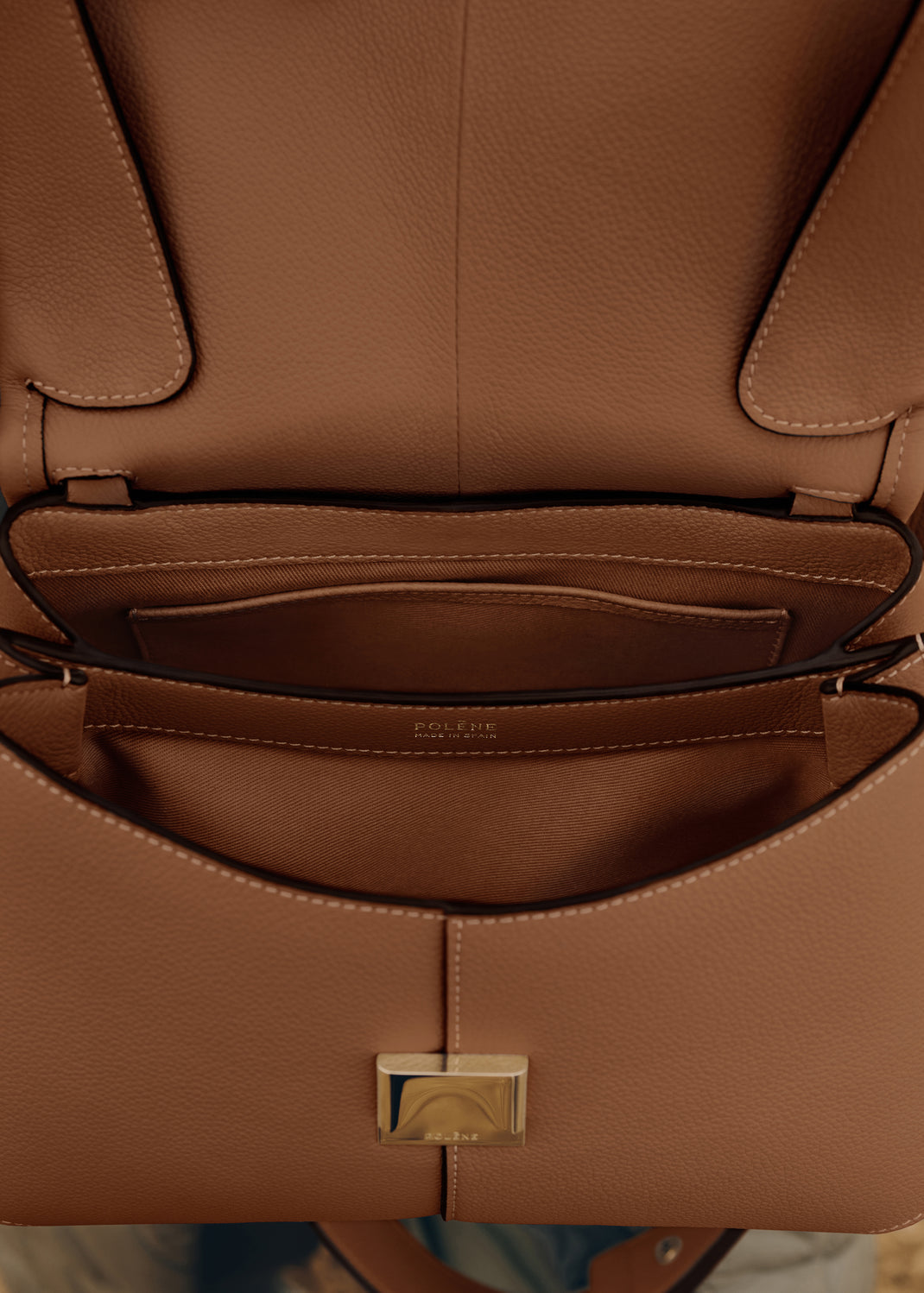 Mokki
EDITION TEXTURED CAMEL