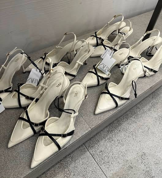 ZARA STRAPPY HEELED BUCKLED SHOES