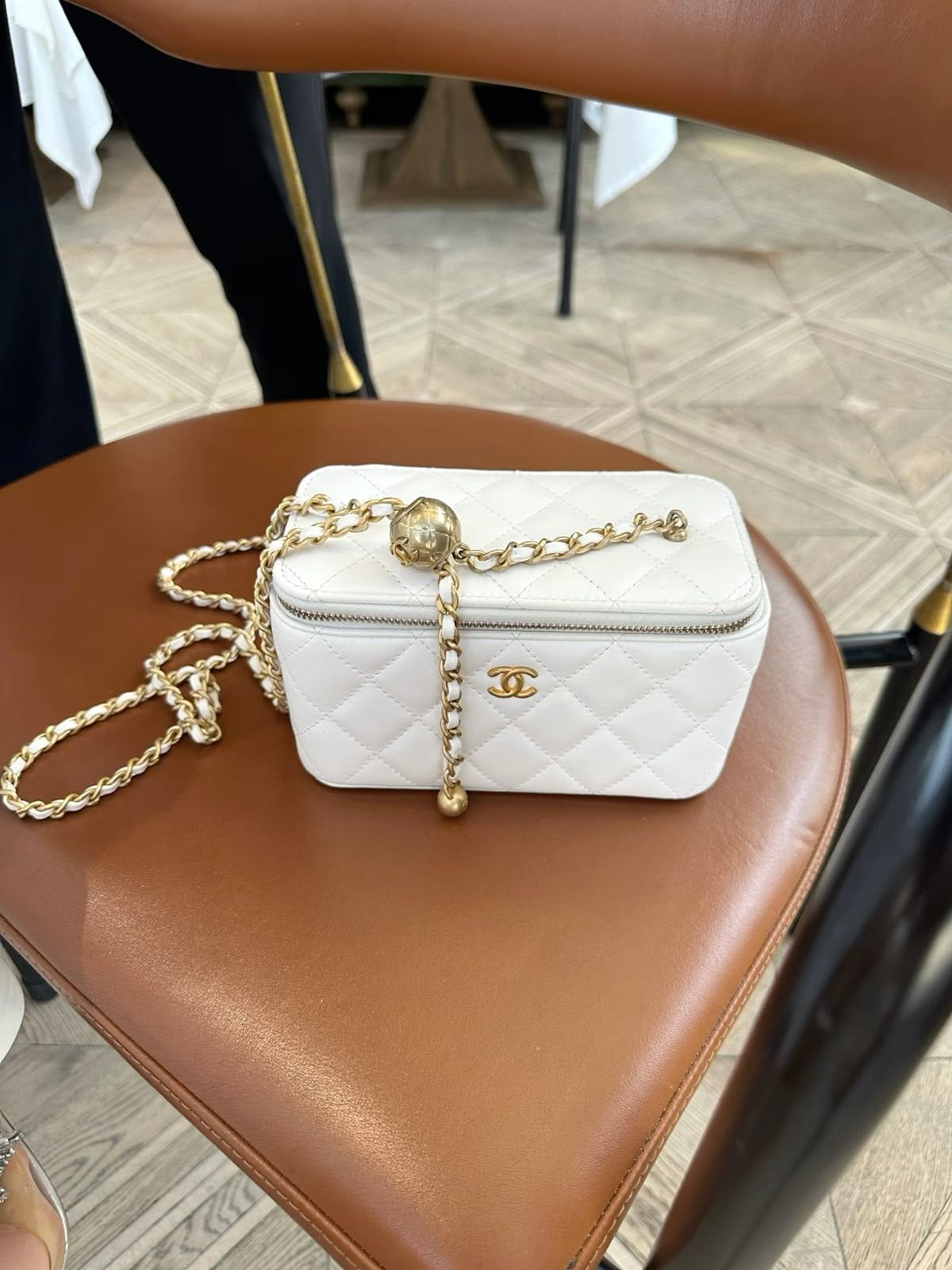 Chanel vanity white