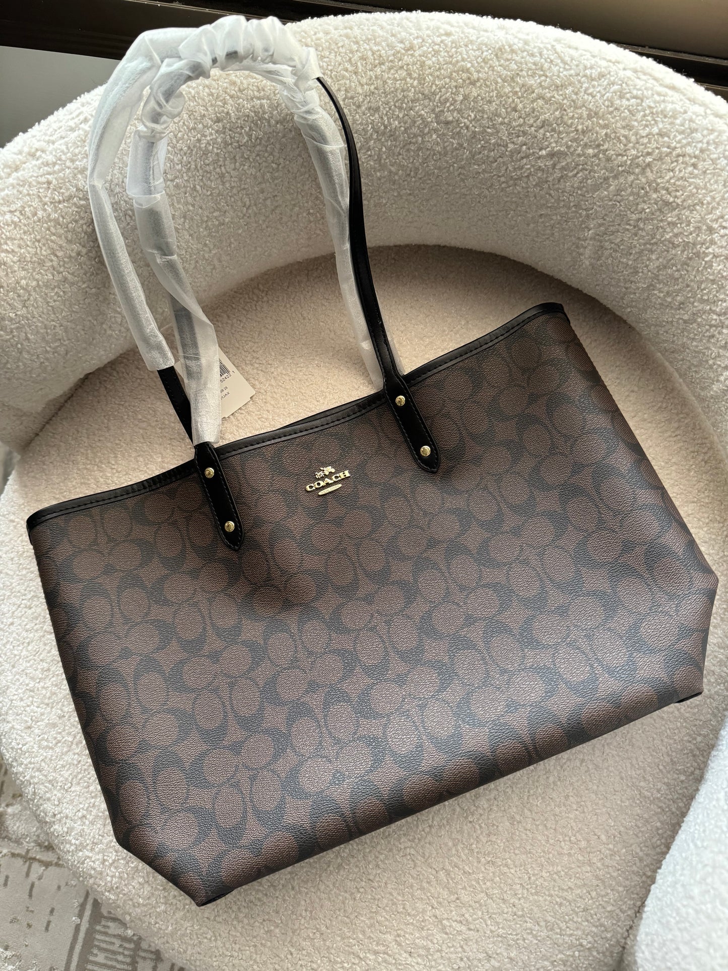 Coach reversible city tote 👜