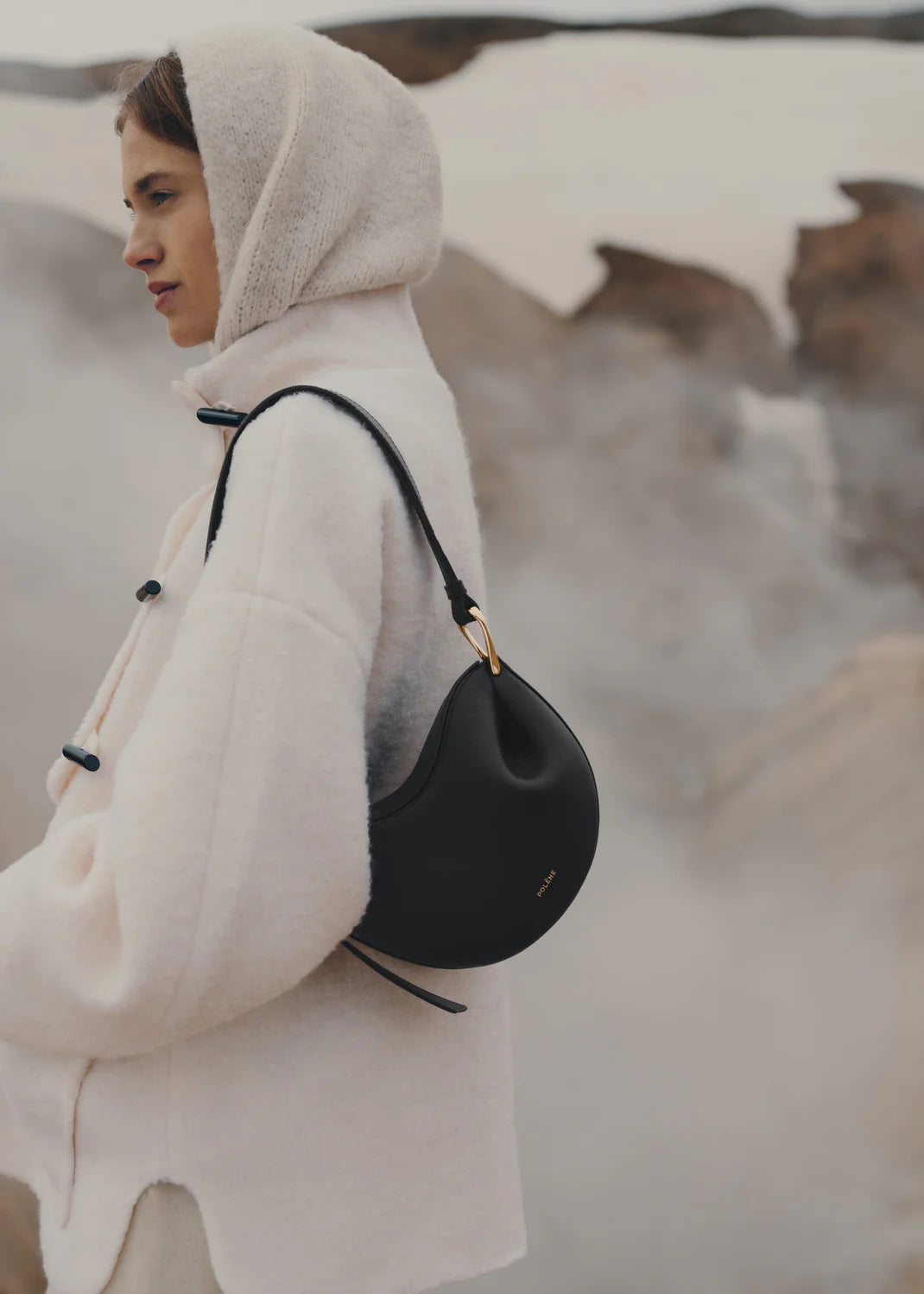 Tonca
EDITION  TEXTURED BLACK