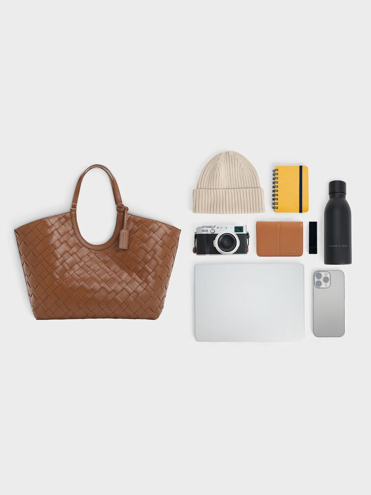 CHARLES & KEITH 
Ivette Woven Tote Bag - Chocolate