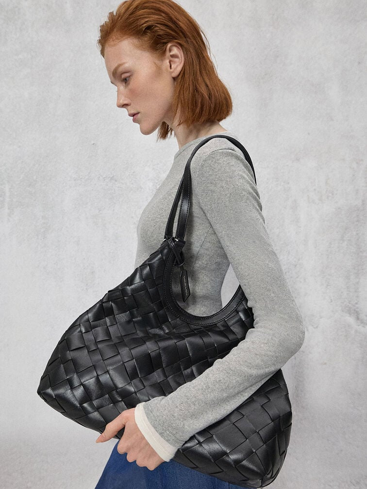 CHARLES & KEITH 
Ivette Woven Tote Bag - Noir