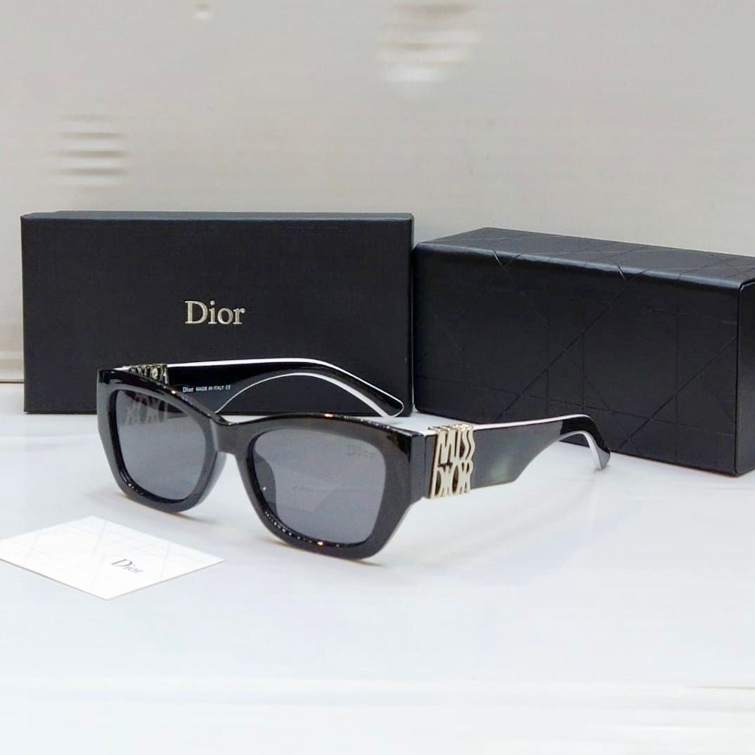 Miss Dior sunnies