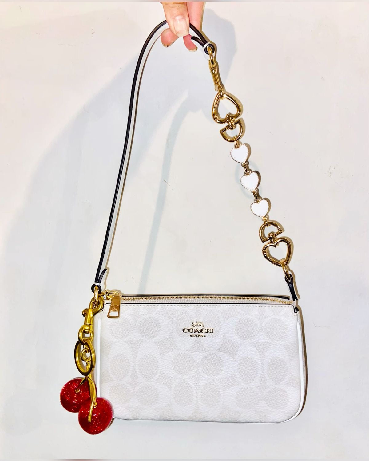 White Heart bag extender