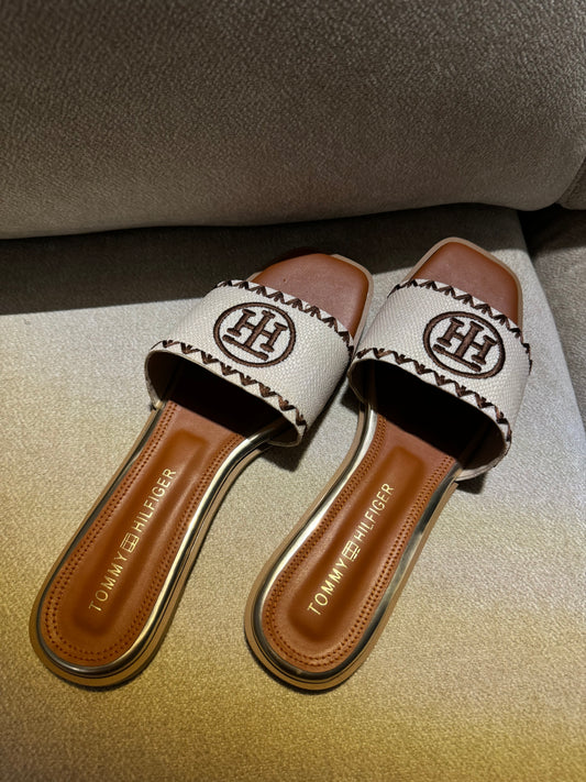 Tommy Hilfiger slides nude