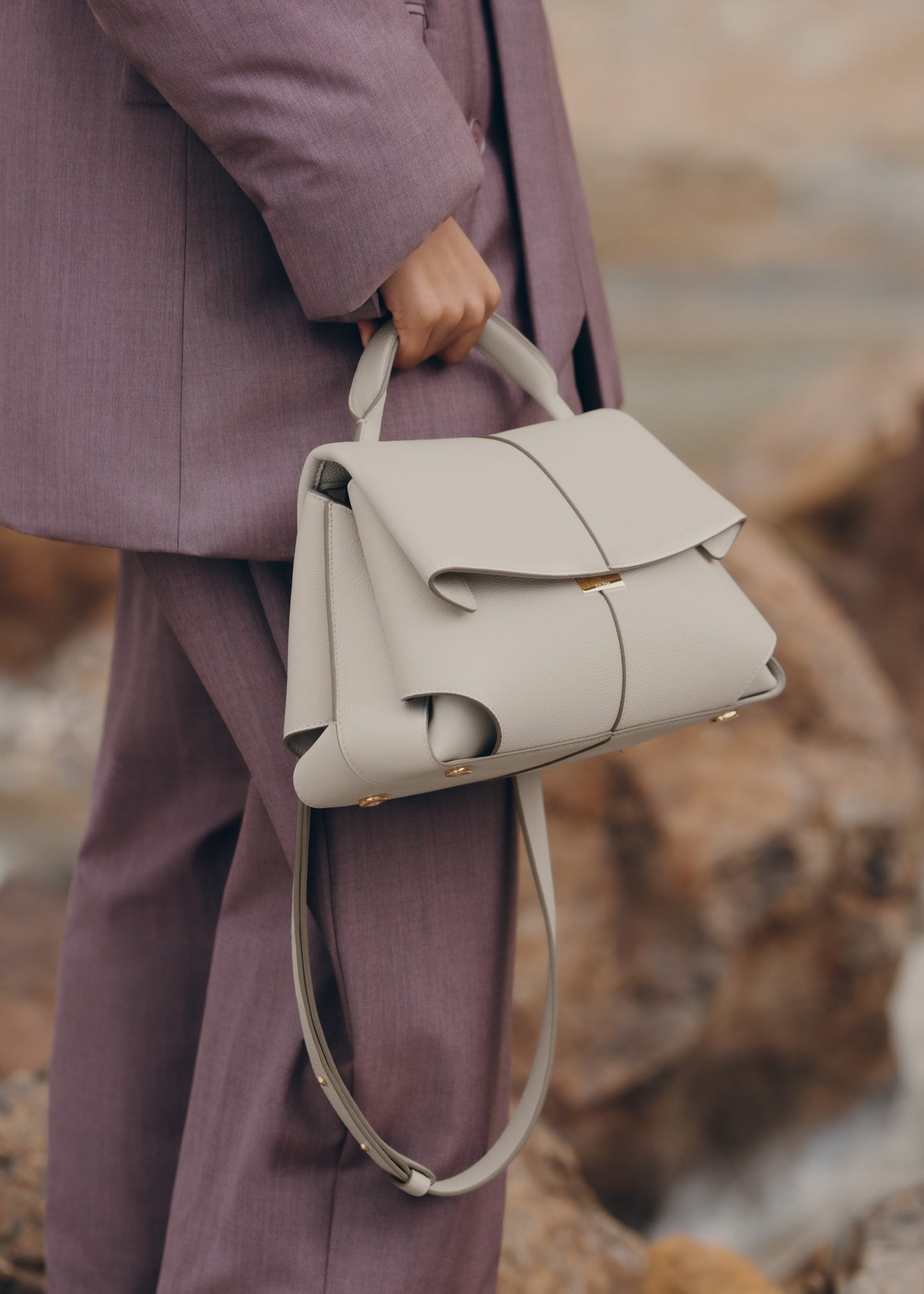 Mokki
EDITION TEXTURED CHALK