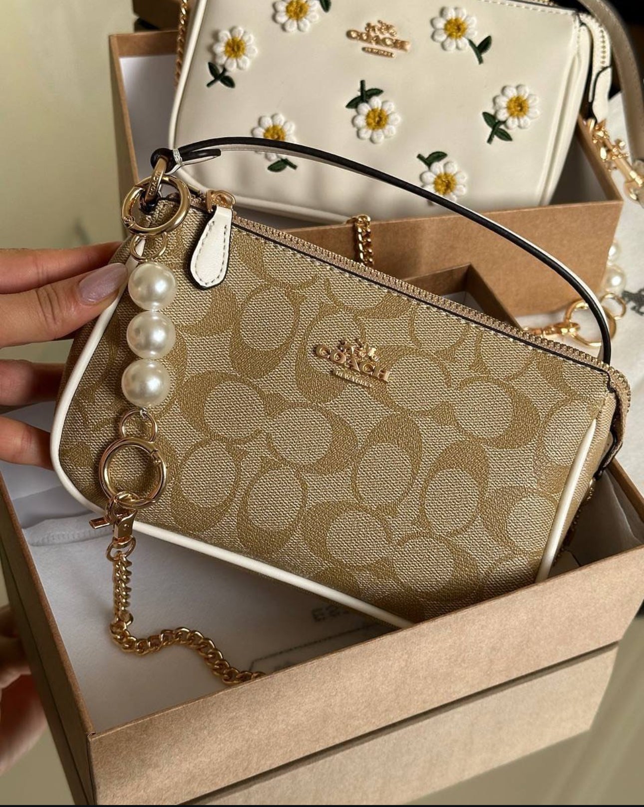 COACH | Nolita 19 Signature beige