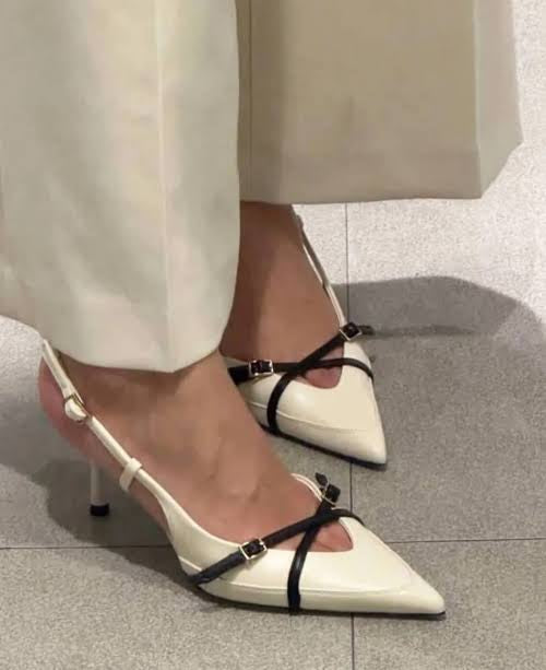 ZARA STRAPPY HEELED BUCKLED SHOES