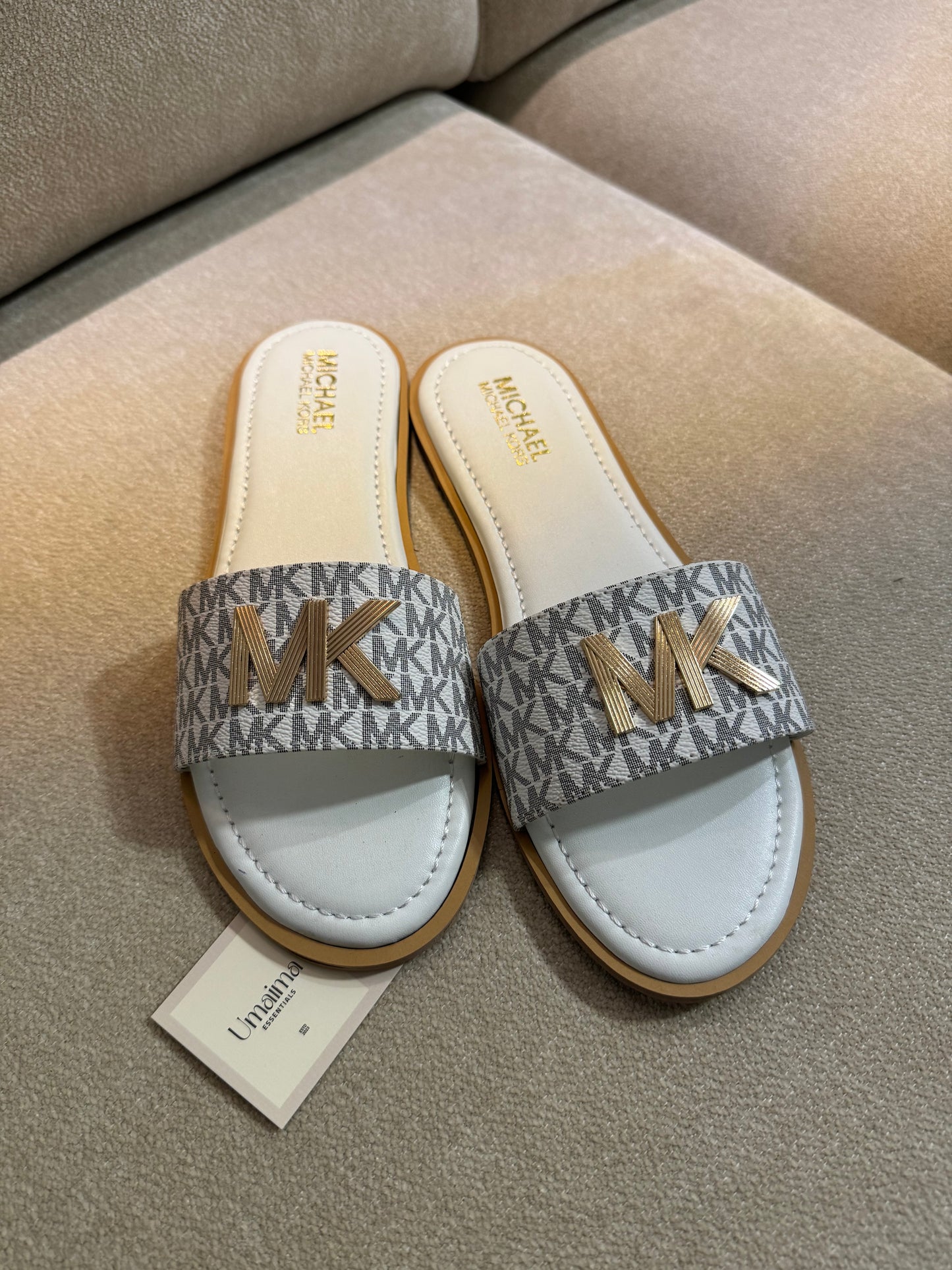 MK slides signature canvas white