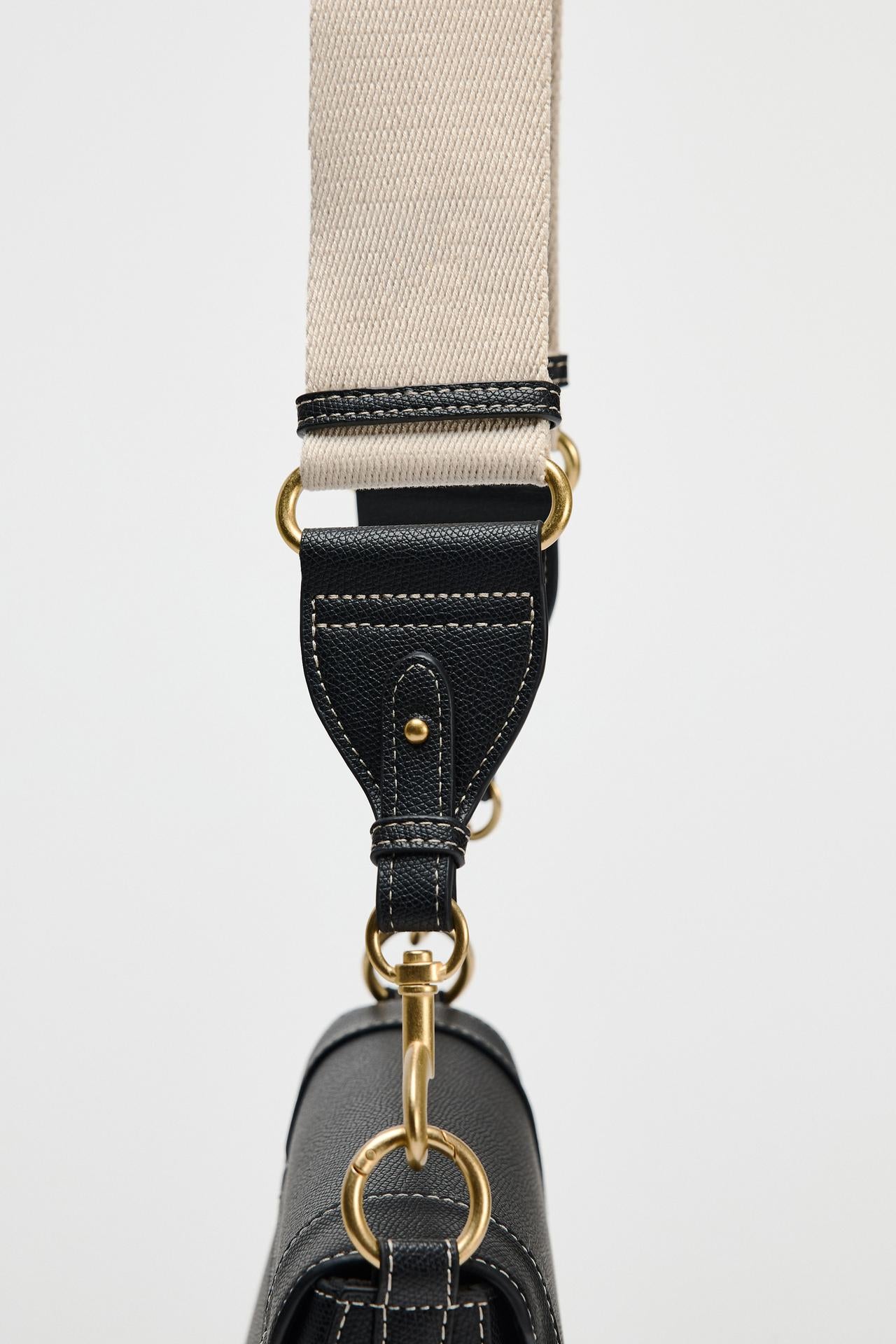 ZARA CANVAS STITCHED CROSSBODY BAG  Black
