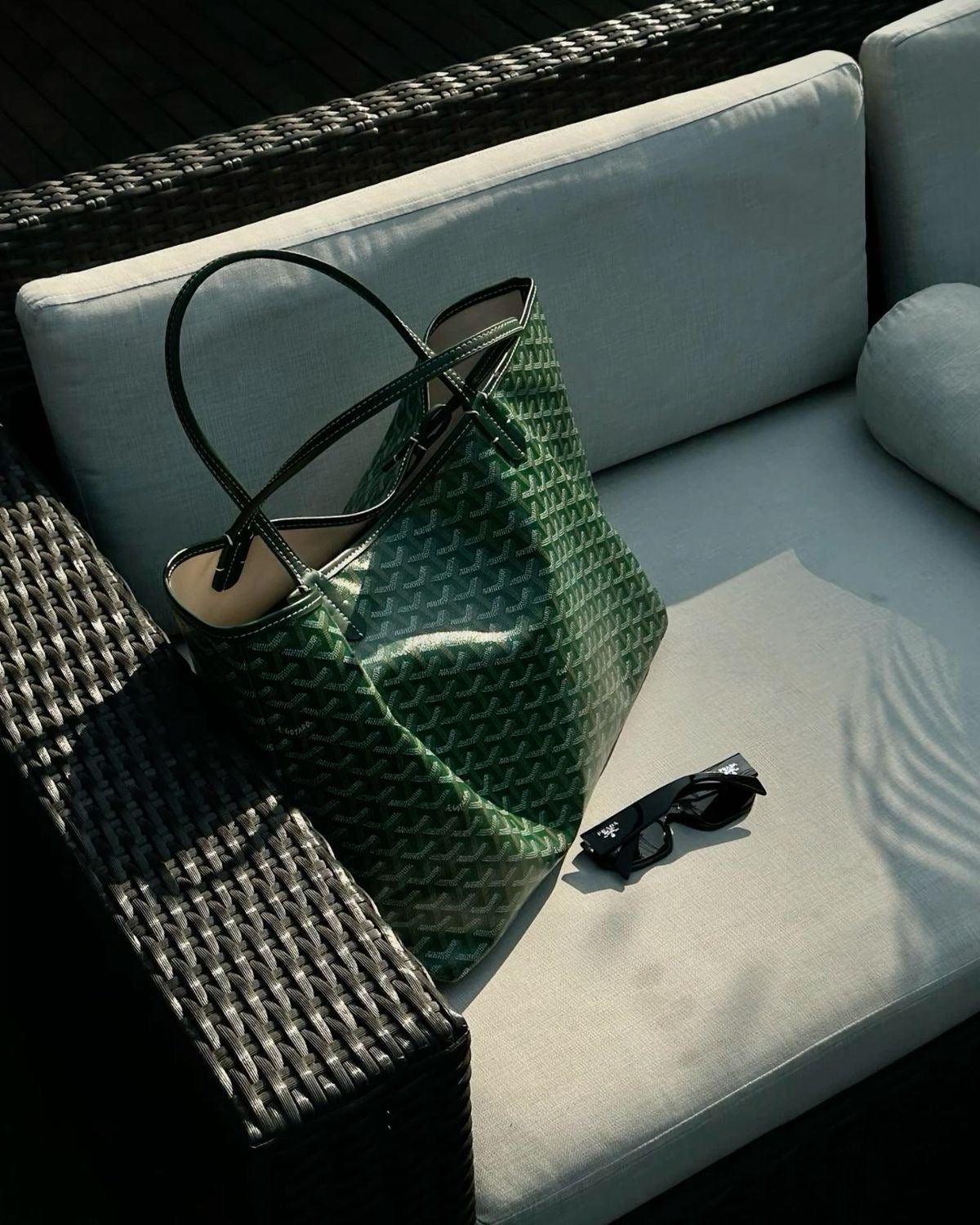 Goyard Medium tote green