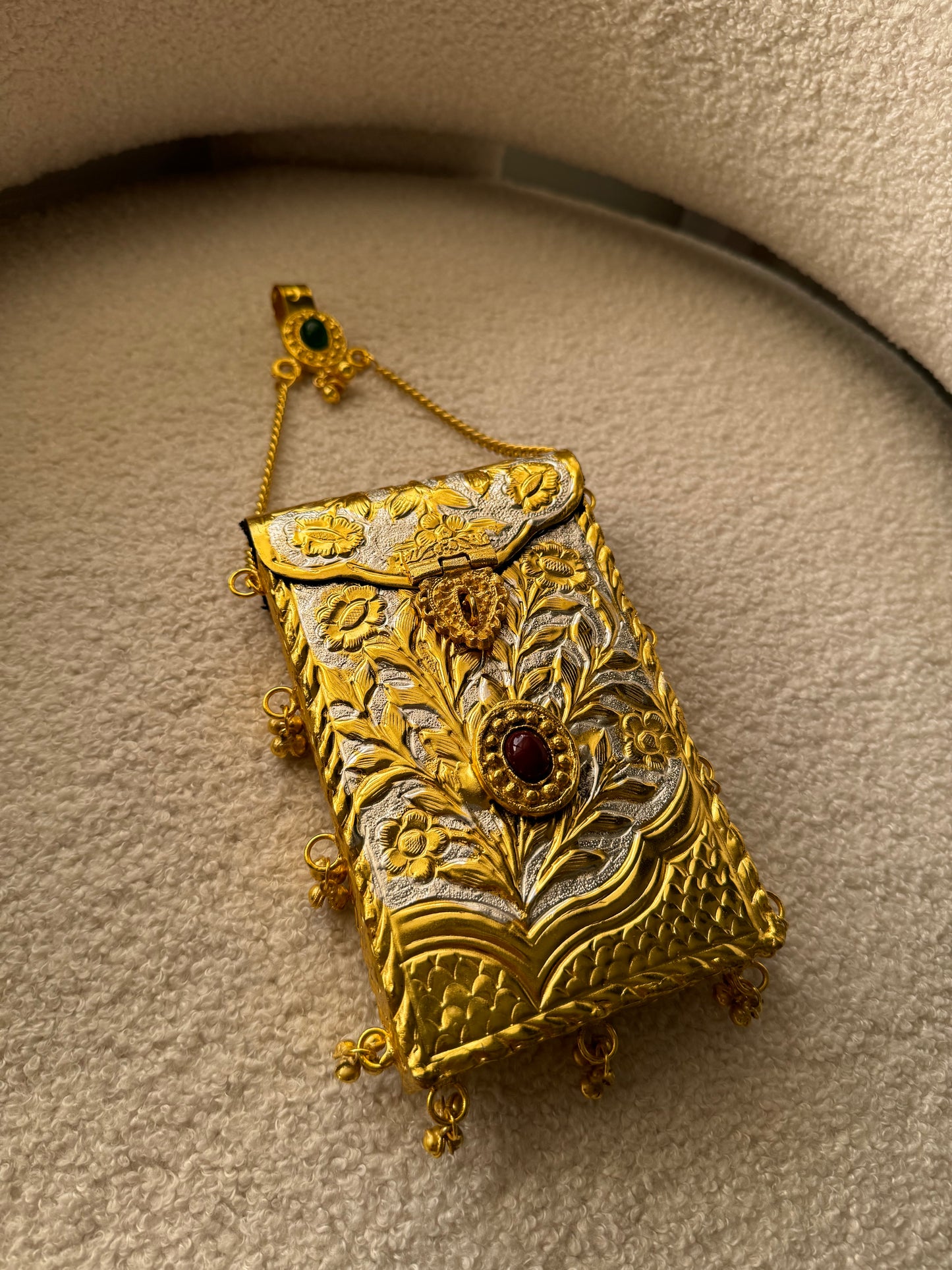Noor handmade premium clutch ✨