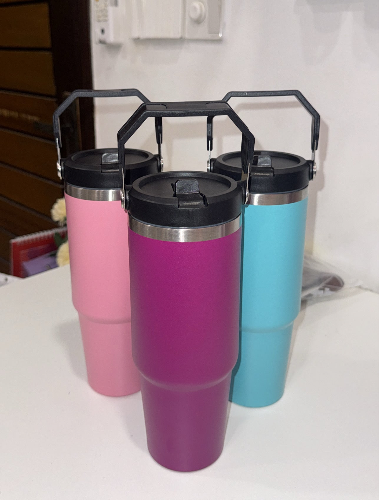 Top handle 30oz tumbler