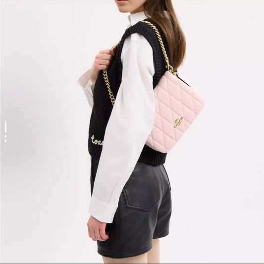 Coach Quinn Bag With Quilting