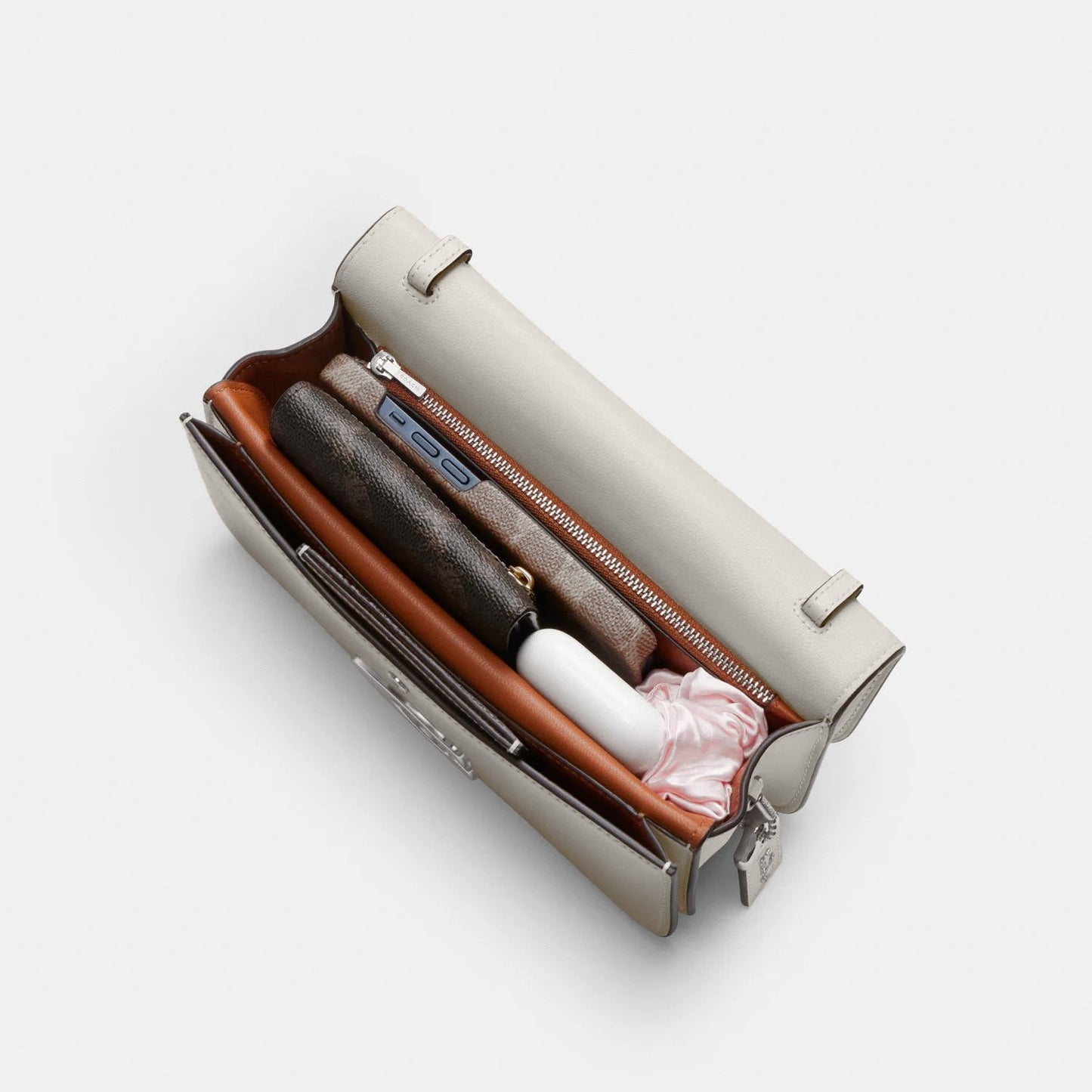 Coach Idol 23 white silver hardware