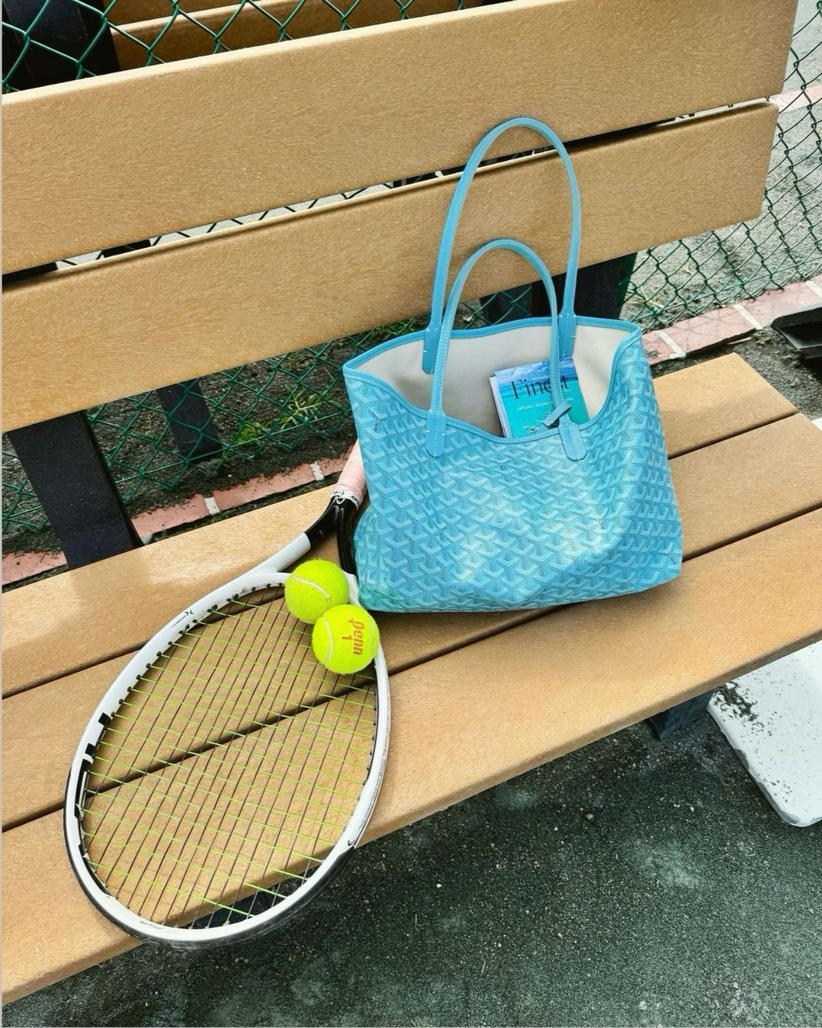 Goyard Medium tote sky blue