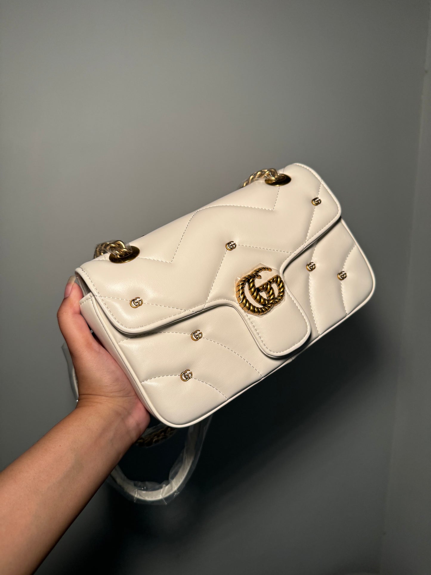 GUCCI
GG Marmont small shoulder bag