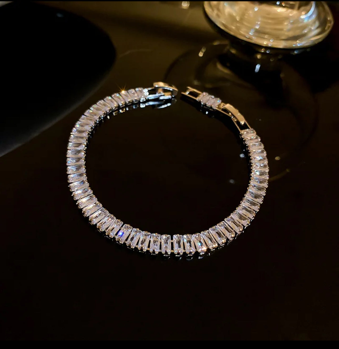 Tennis bracelet