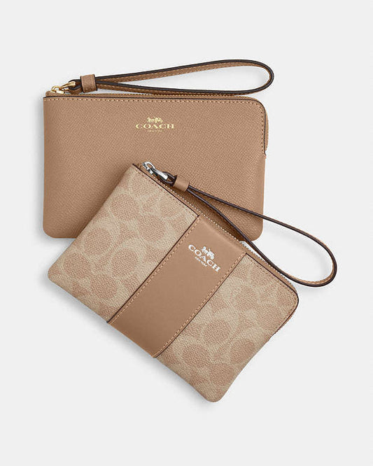 Coach Corner Zip Wristlet