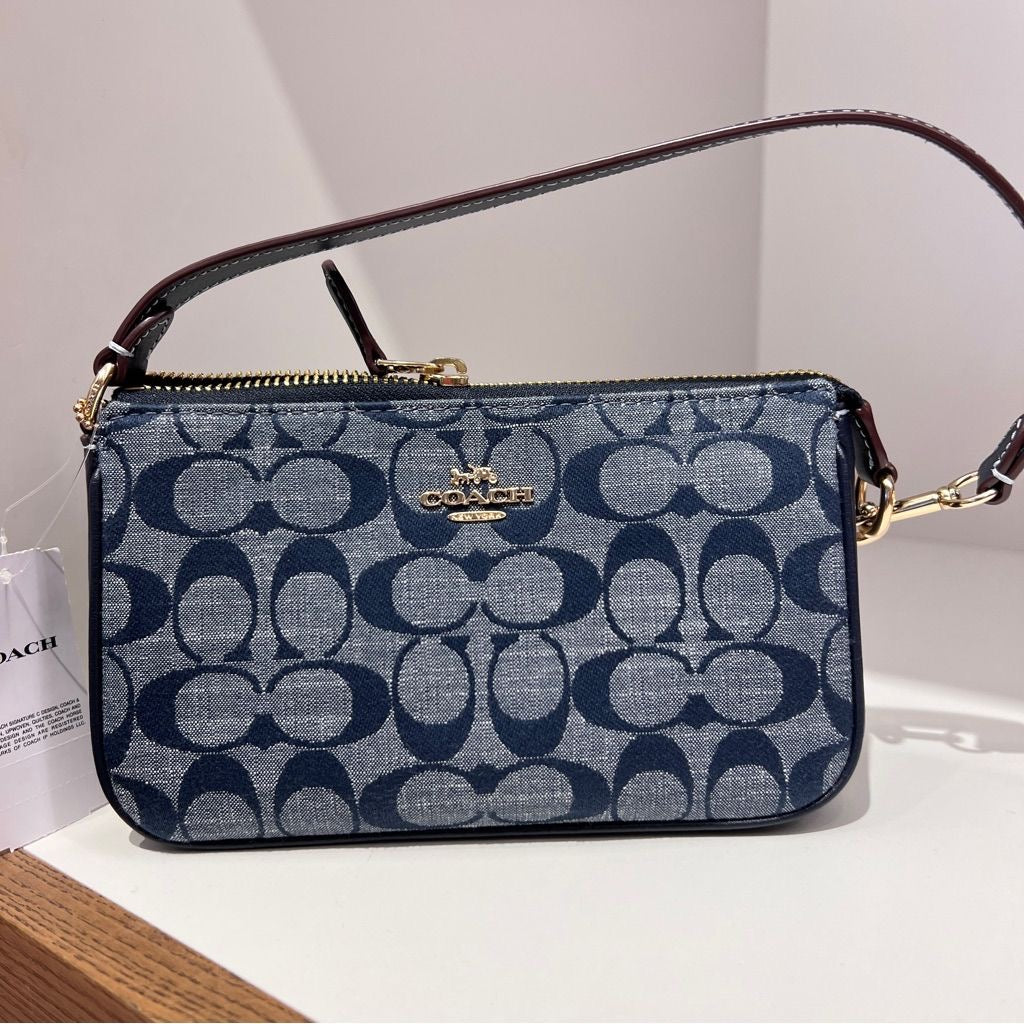 Coach Nolita 19