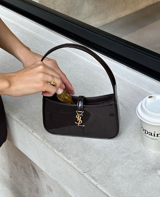 SAINT LAURENT
Mini Le 5 à 7 Hobo Shoulder Bag in gloss leather