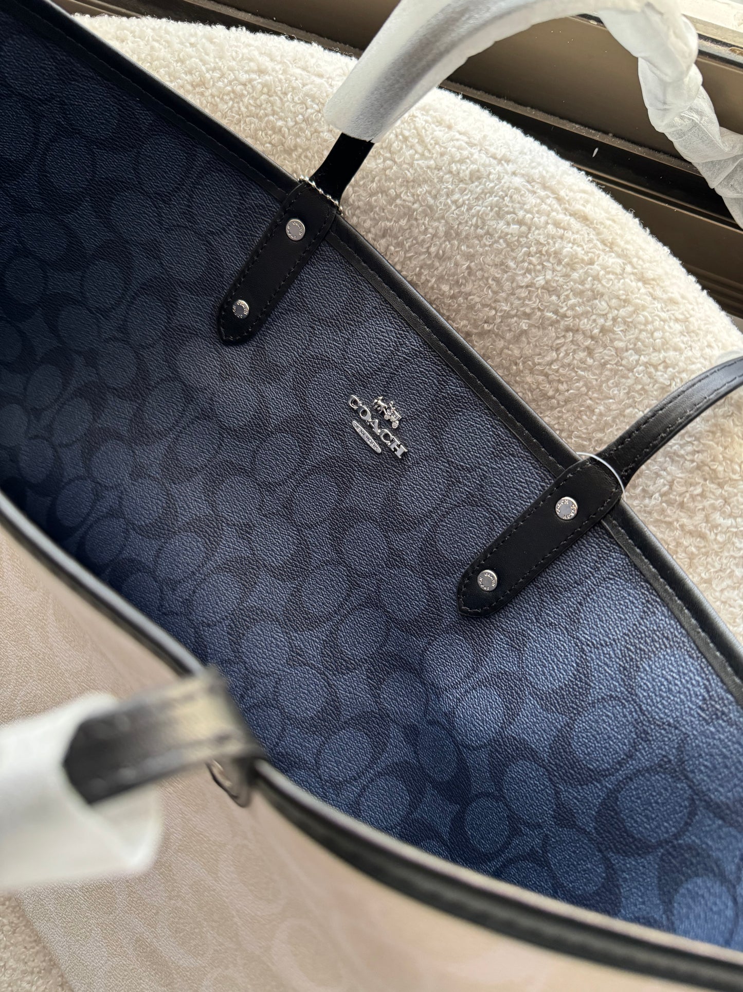 Coach reversible city tote 👜